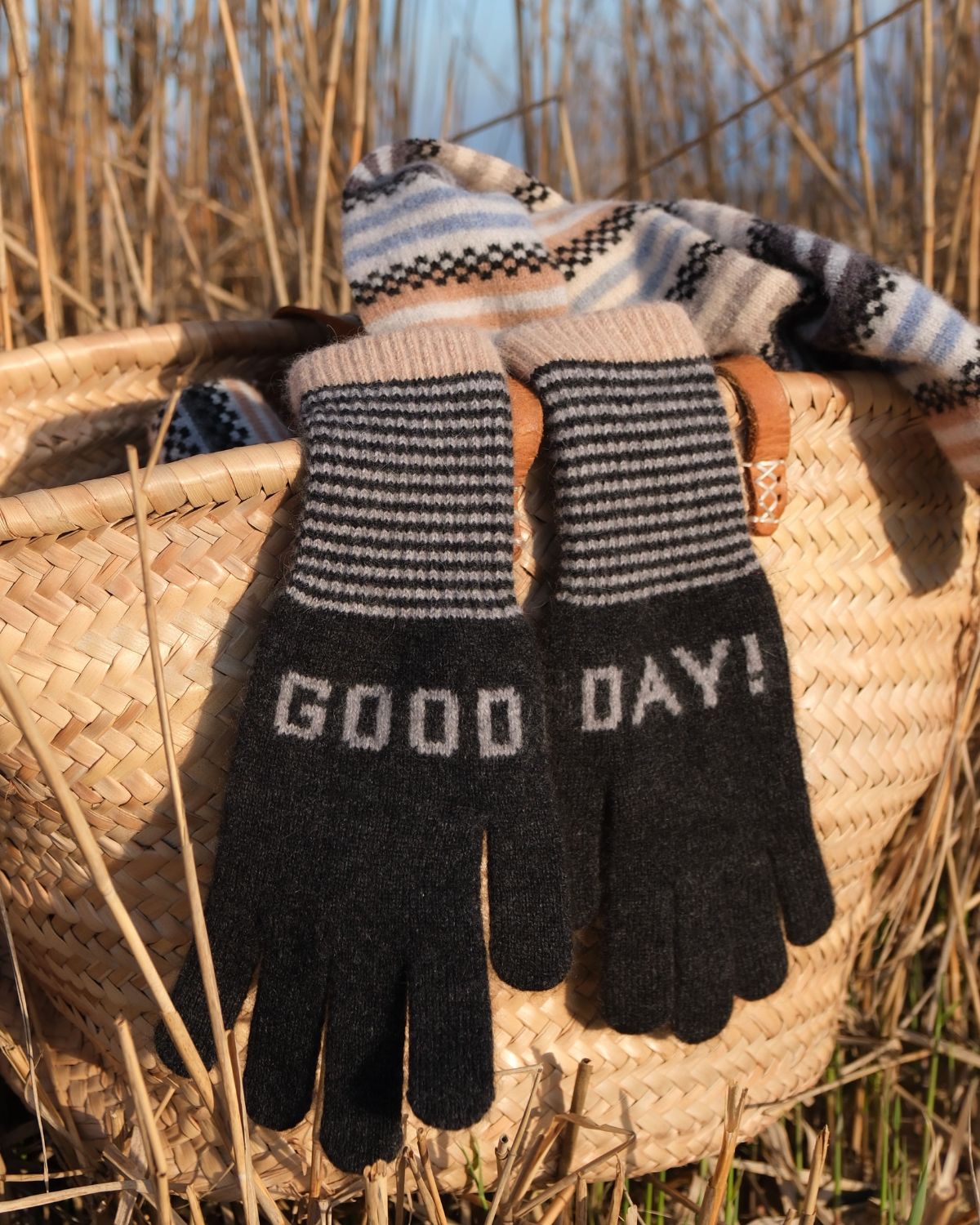 GOOD DAY GLOVES FOSSIL
