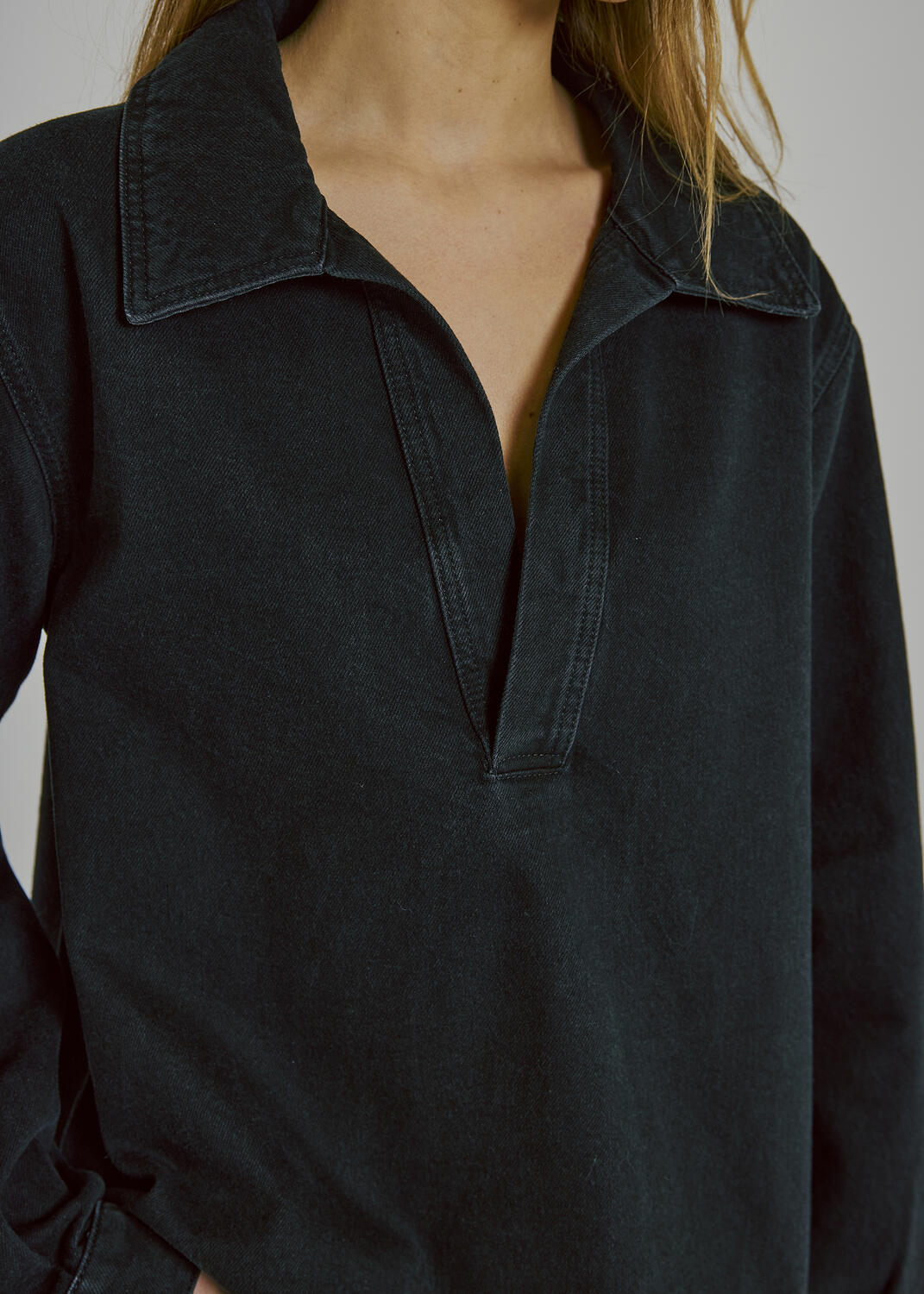 HANNALI V-NECK DEMIN TOP BLACK WASHED