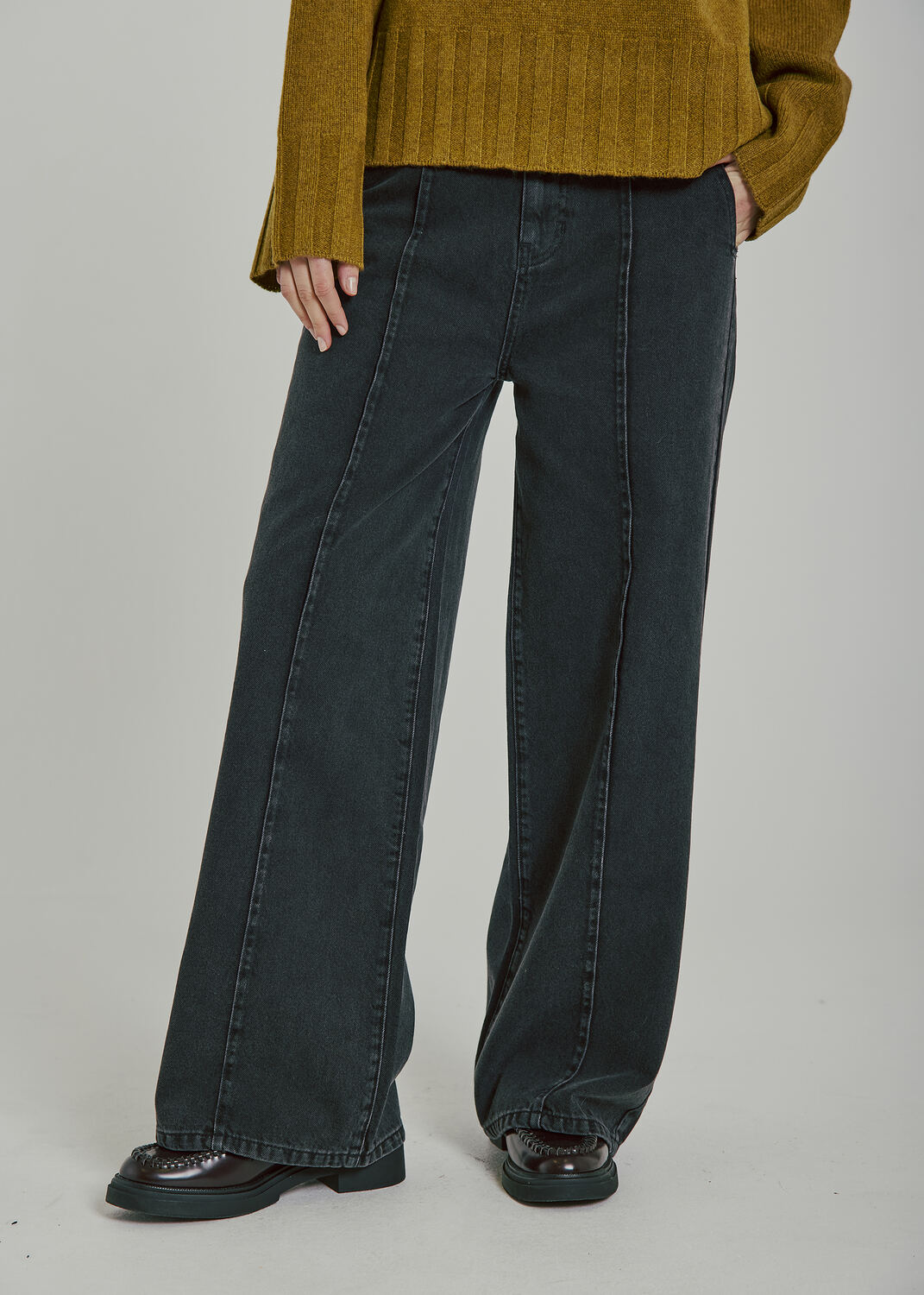 KENZIE PINKTUCK WIDE JEANS BLACK WASHED