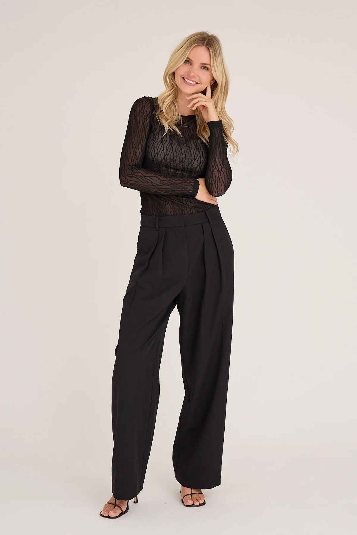 EVALLA BLOUSE BLACK