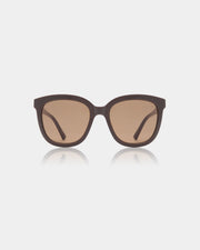 Oversized sunglasses with brown frame