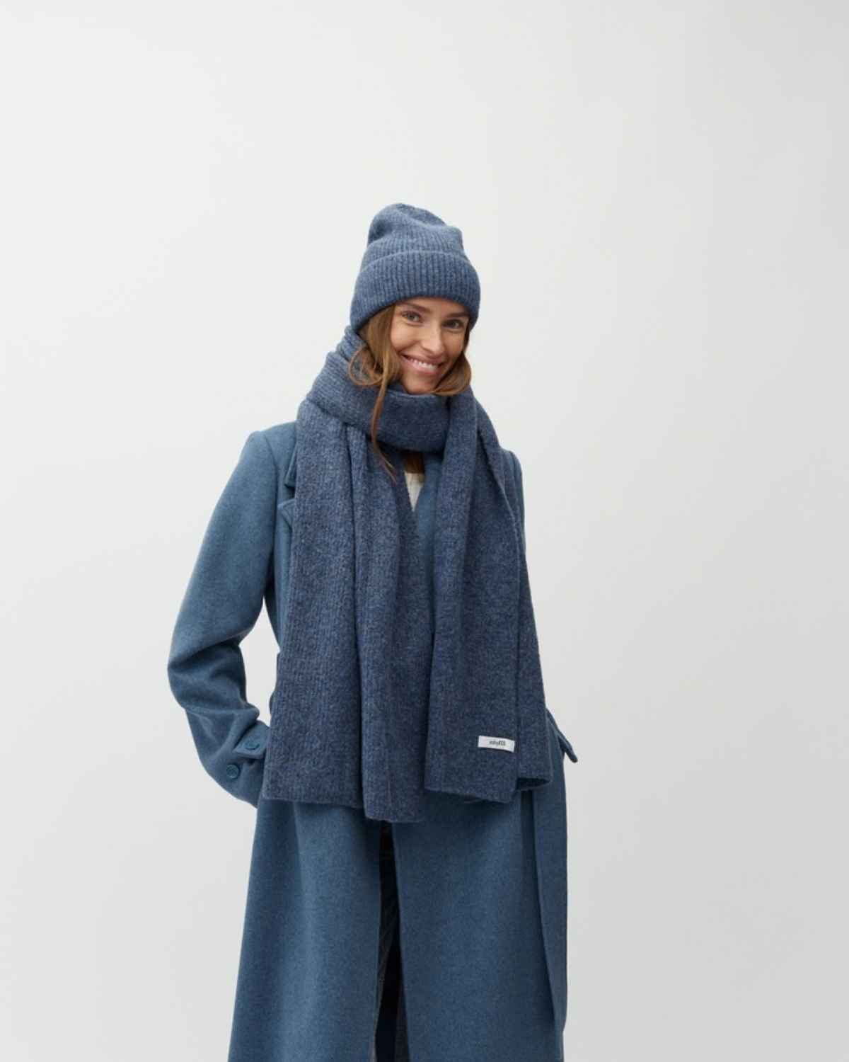 SANELA SCARF LAKE BLUE MELANGE