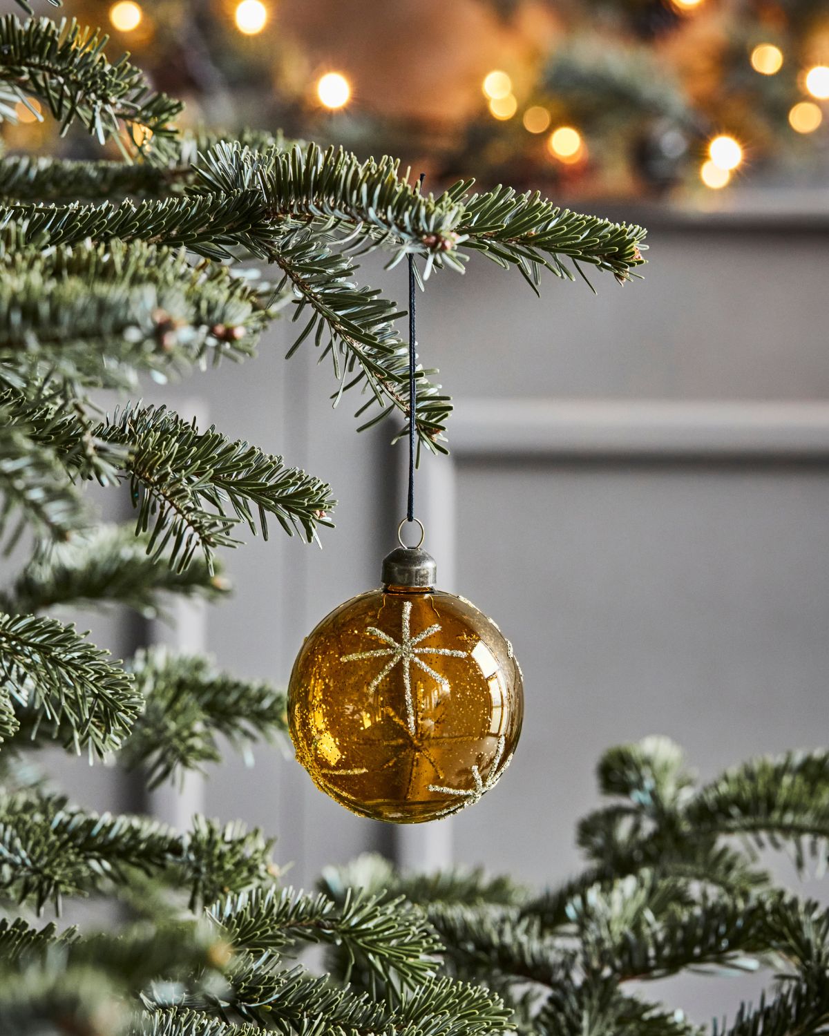 STAR AMBER GLASS BAUBLE