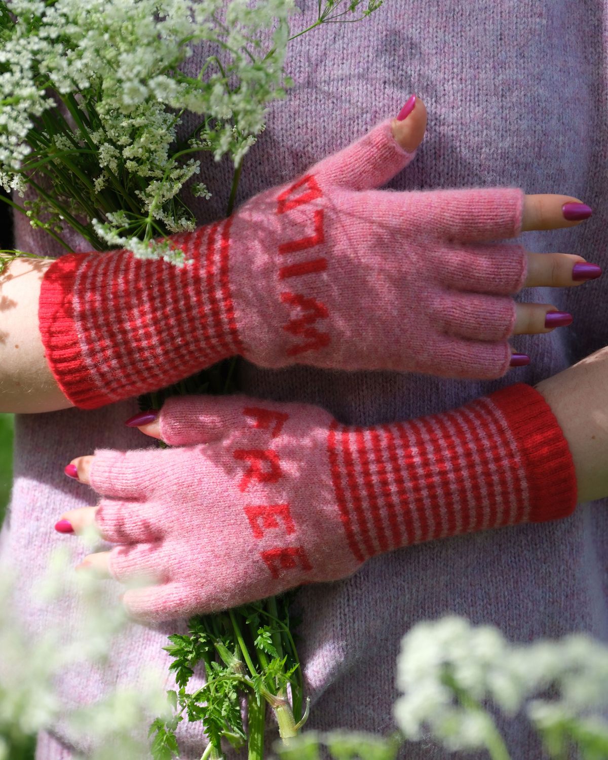 WILD + FREE FINGERLESS GLOVES PINK/RED