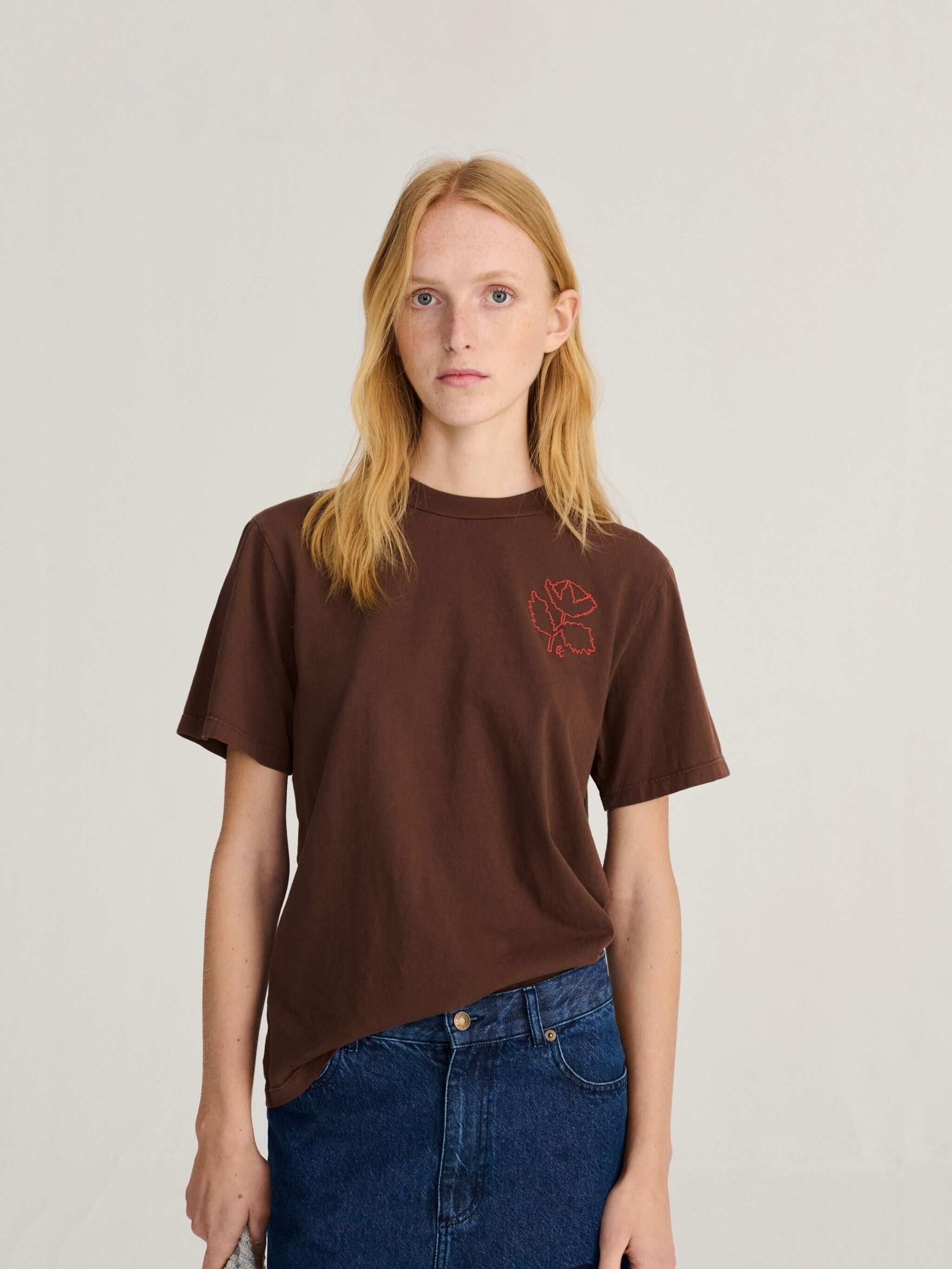 RED VIBRANT FLOWER T-SHIRT