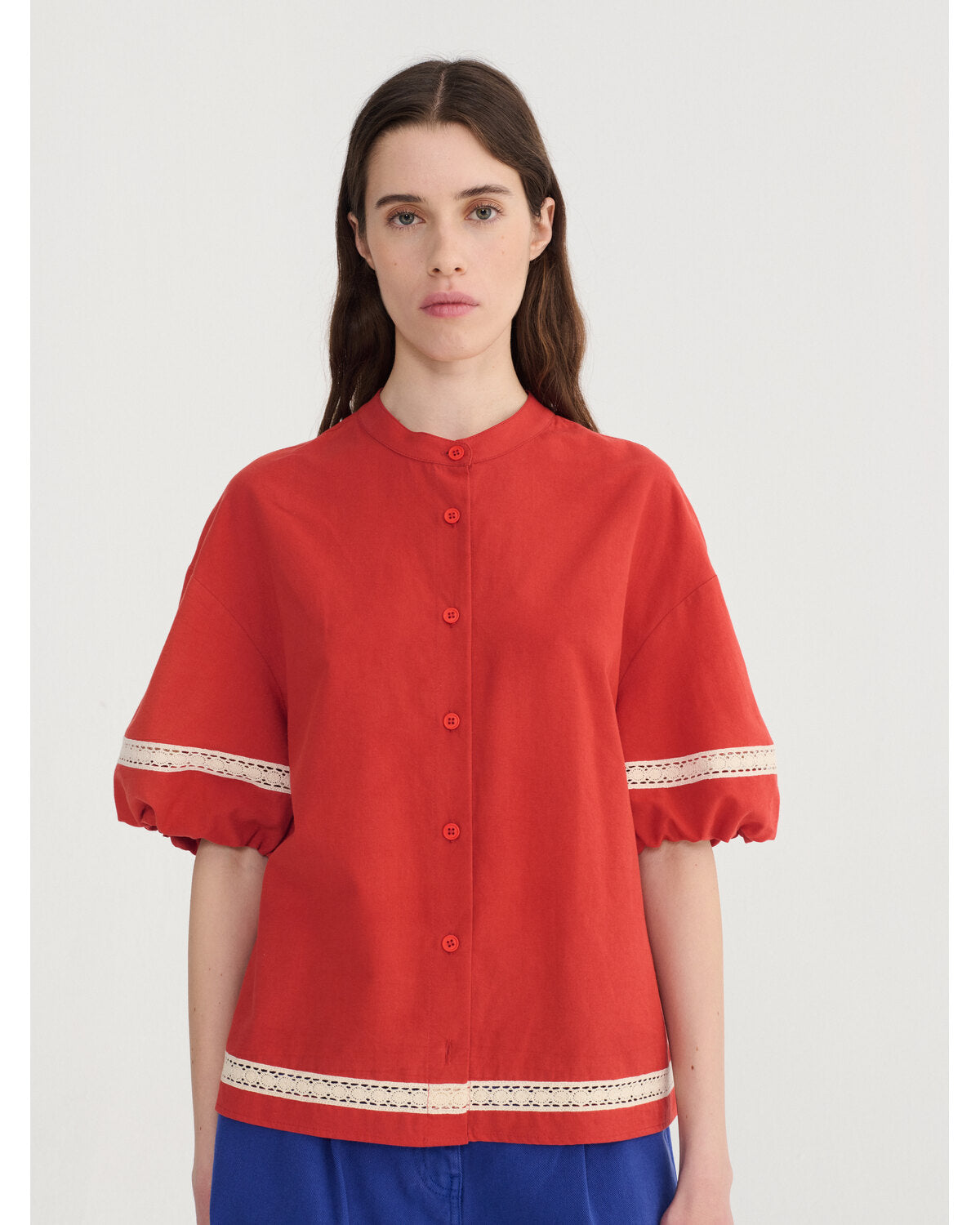 CONTRAST TRIM PUFF SLEEVE SHIRT