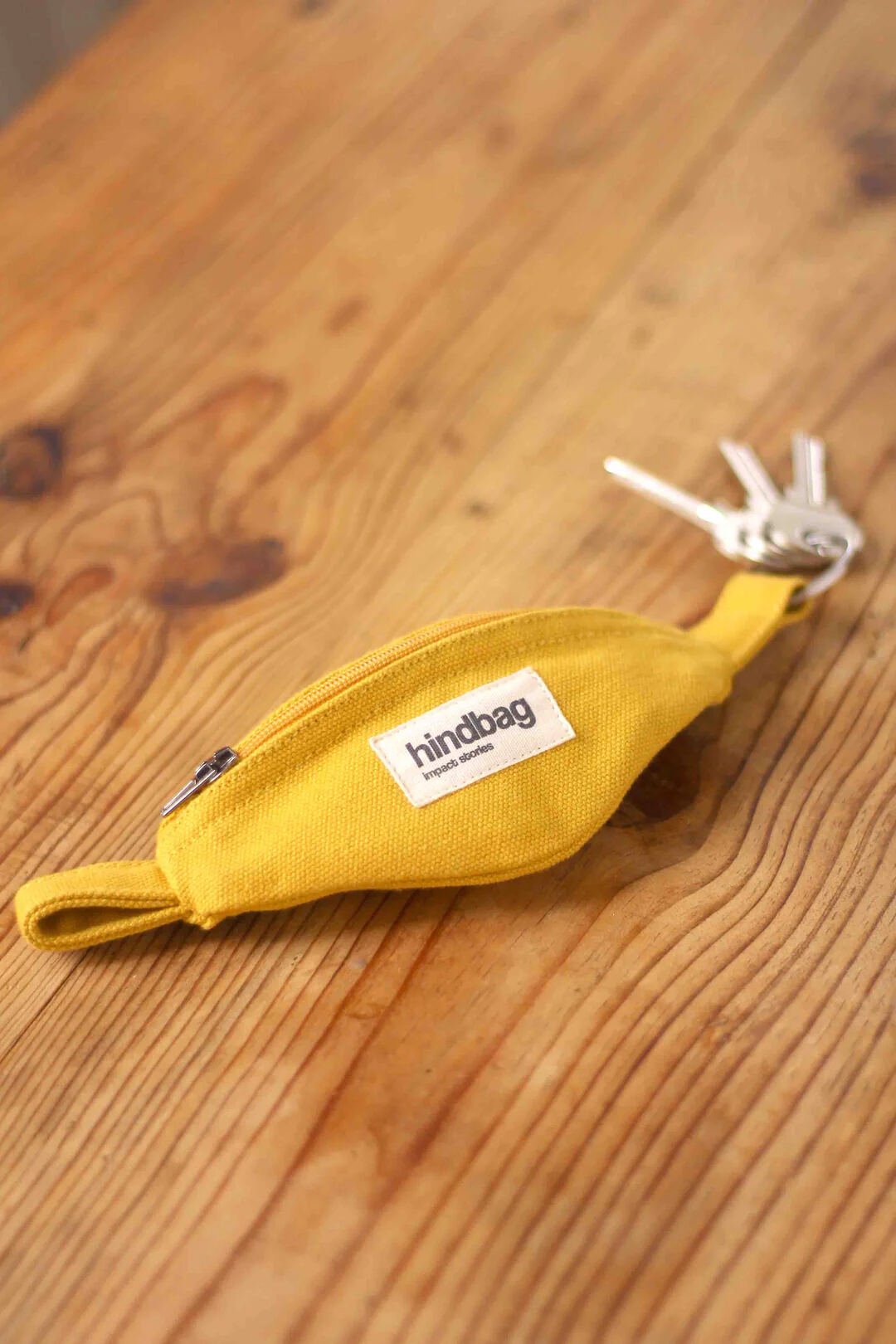 CÔME BANANA KEY CHAIN