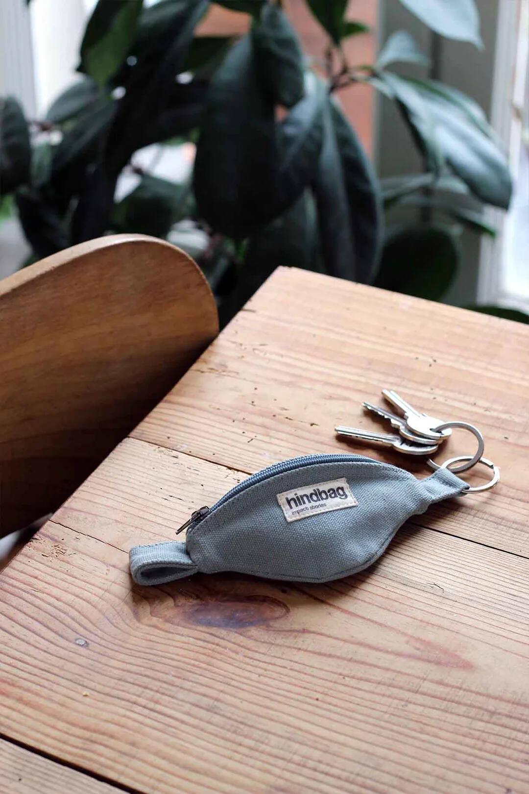 CÔME BANANA KEY CHAIN