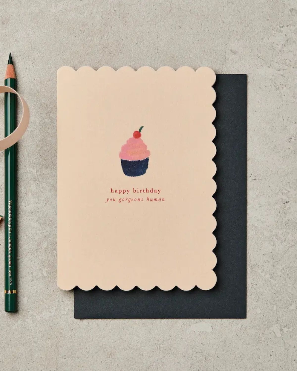 CUPCAKE SCALLOP CARD