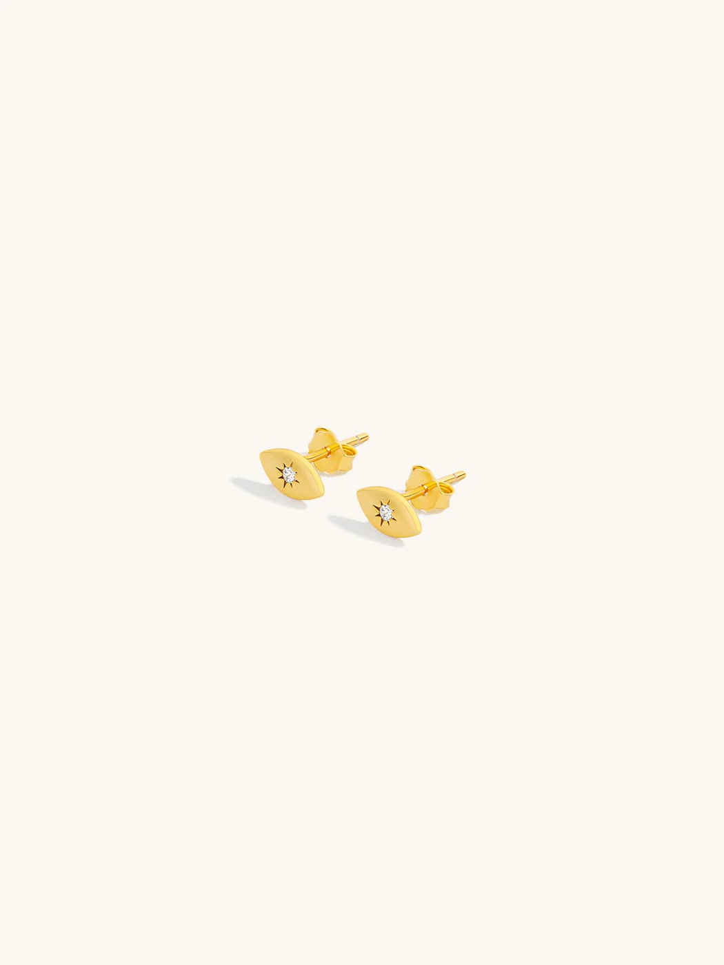 COMET DIAMANTED STUDS