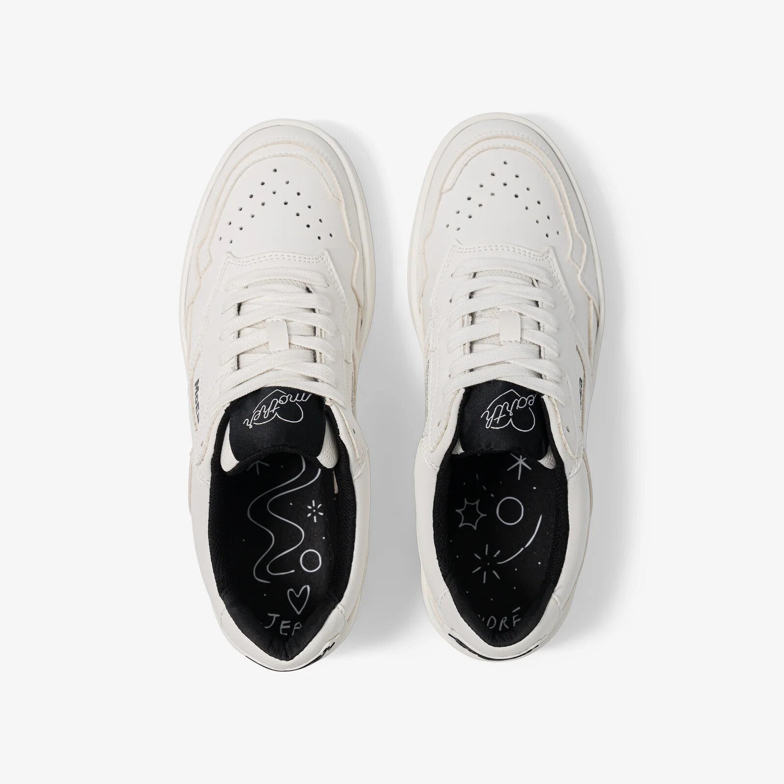 GEN1 JEAN ANDRE X MOEA TRAINERS
