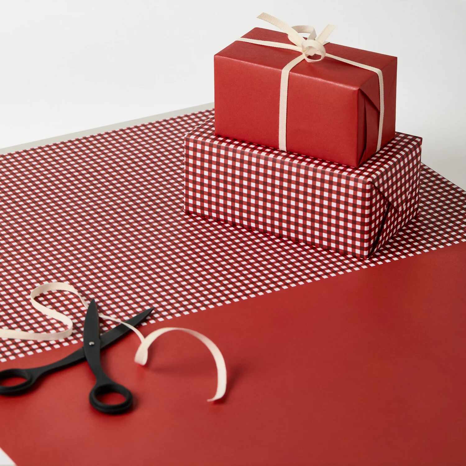 RED GINGHAM GIFT WRAP