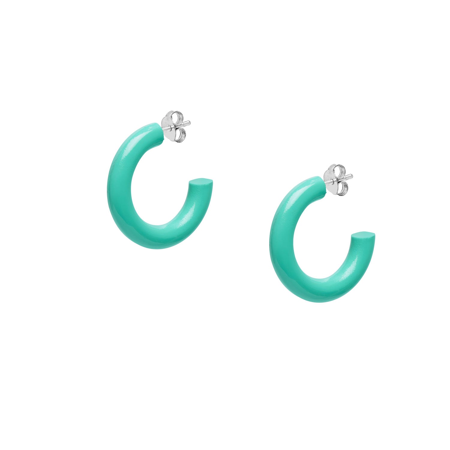 ROUNDED AQUAMARINE LACQUERED HORN HOOP EARRING