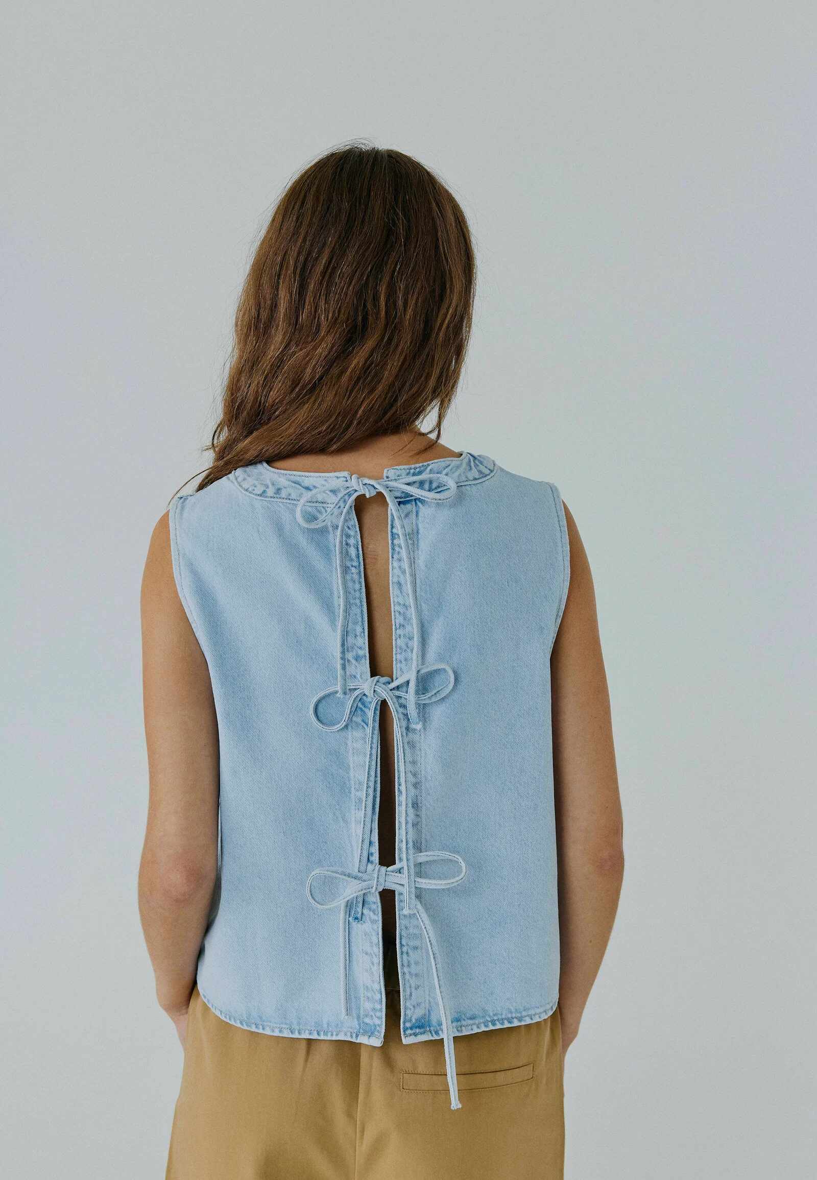 LAI DENIM TOP LIGHT BLUE WASH
