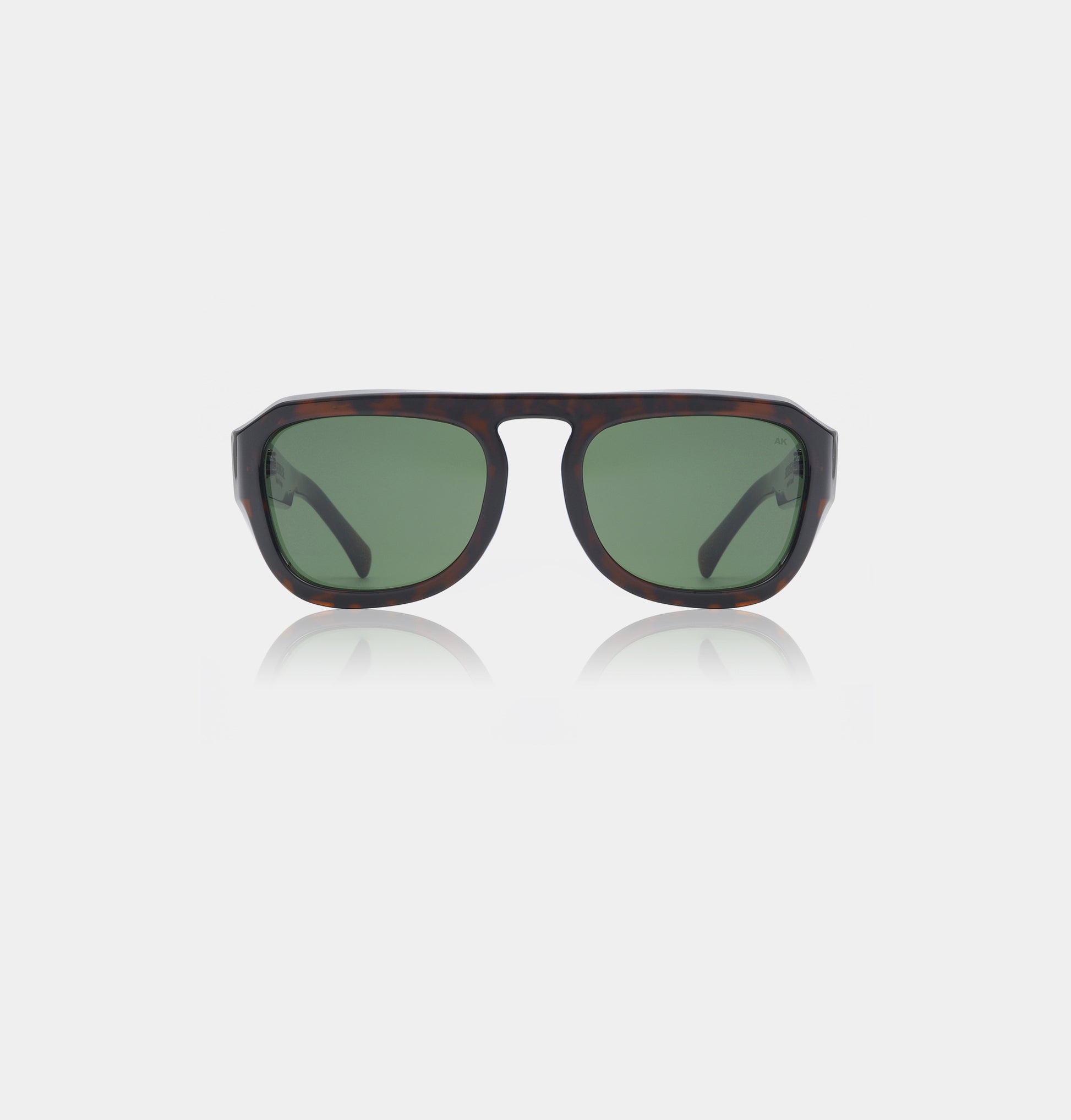 Dark tortoiseshell aviator style sunglasses