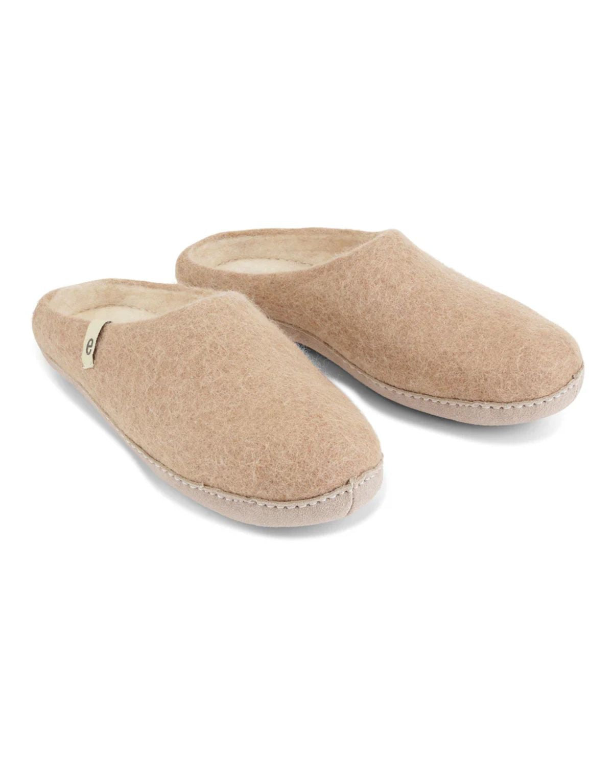 BEIGE SLIPPERS