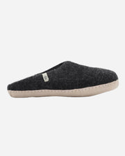 Black Felt slipper with suede sole