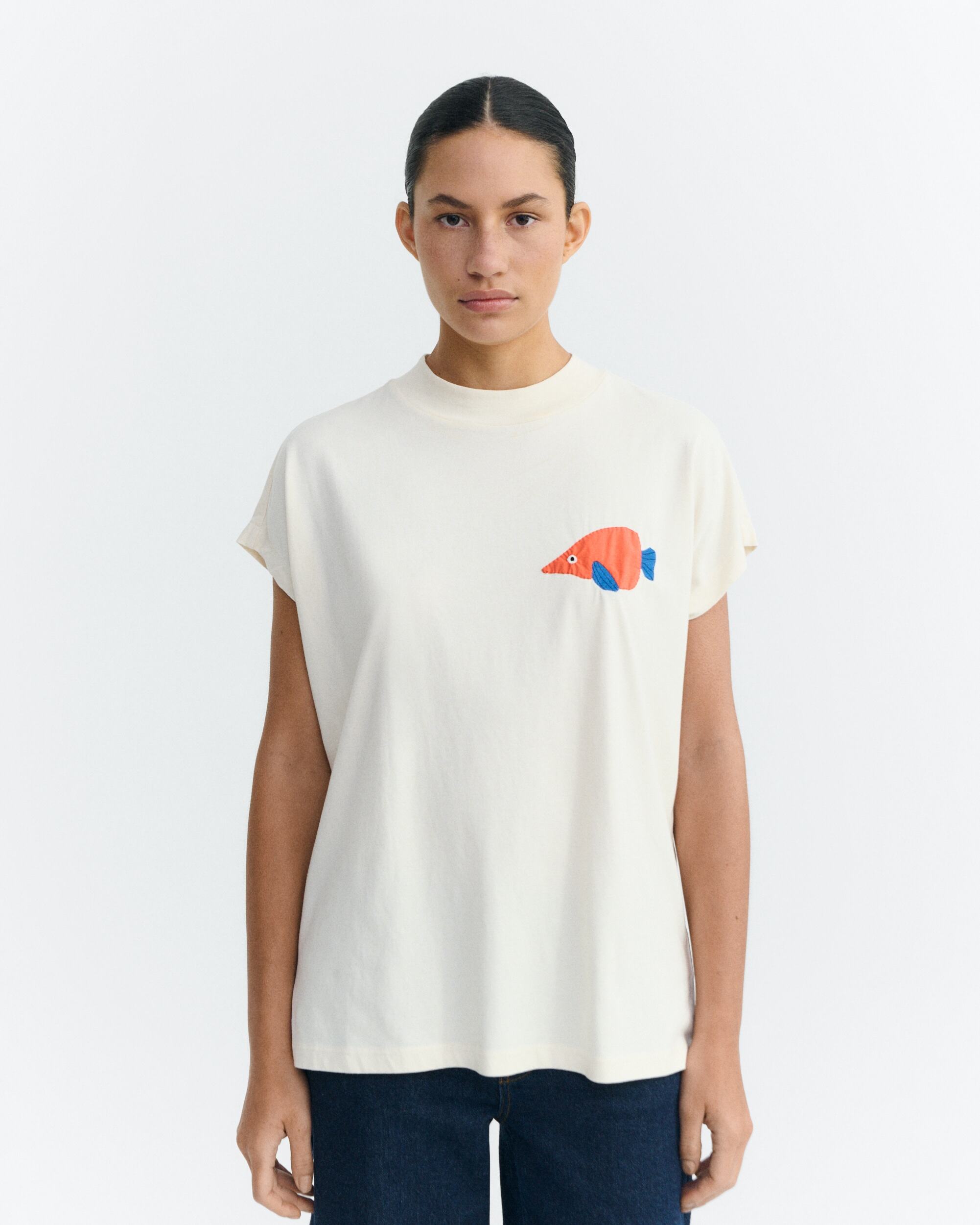 DORI PATCH PANNACOTA VOLTA TEE